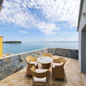 Punta Preko