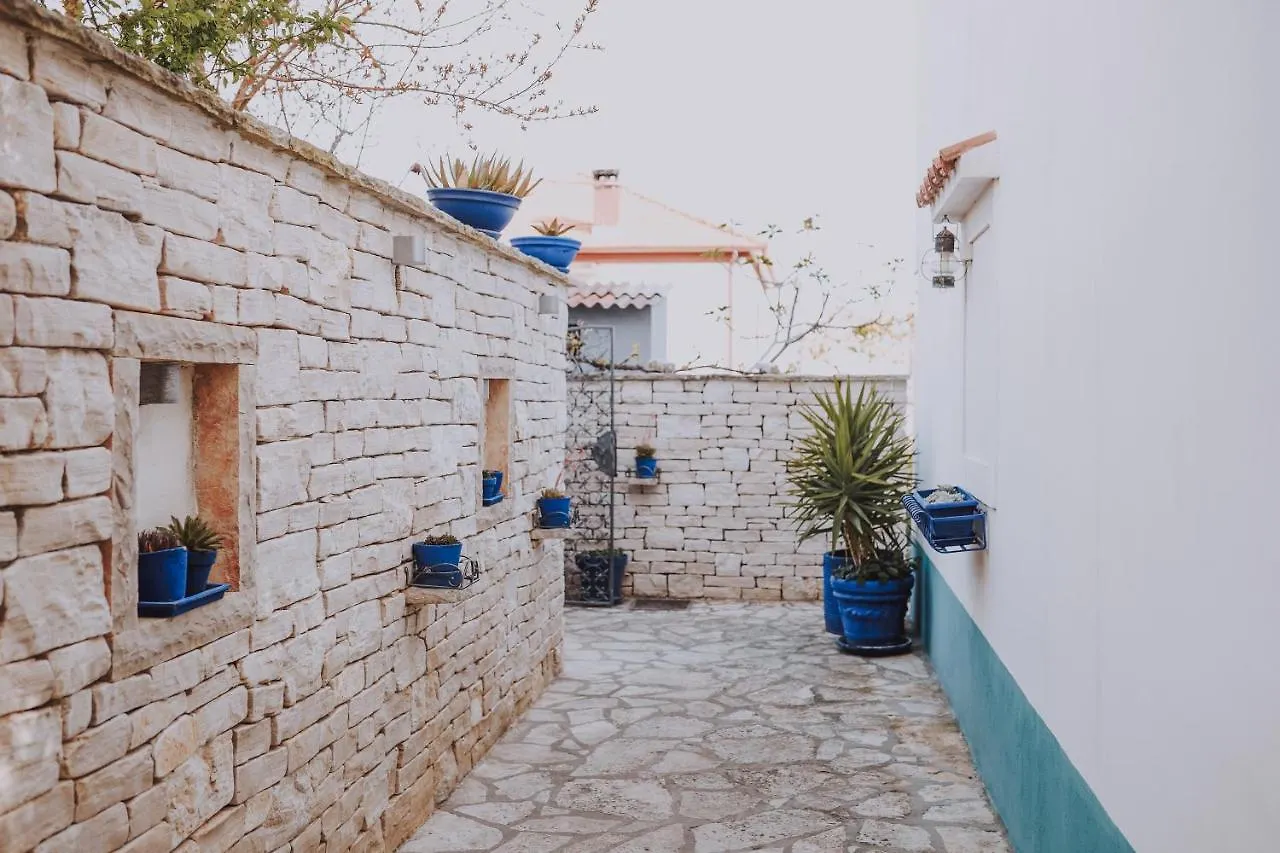Dalmatian Stone House Villa Preko 0*,